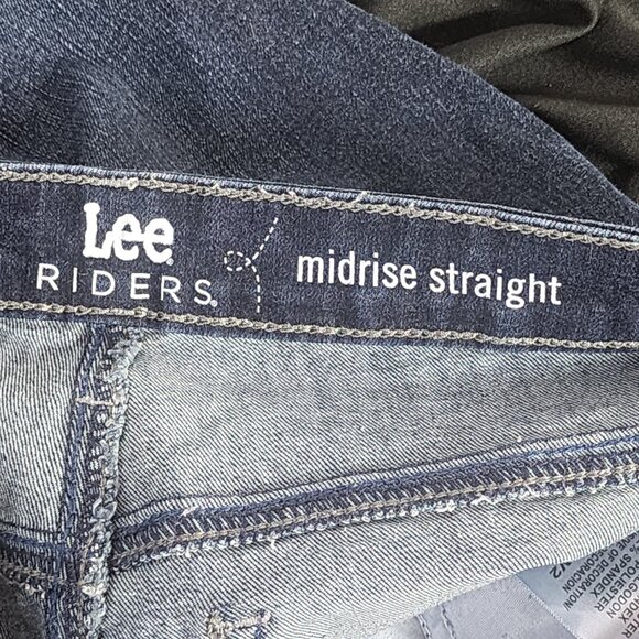 Lee Riders Darkest Wash Midrise Straight Leg Cotton Poly Span Jeans Size 8P - Picture 14 of 16